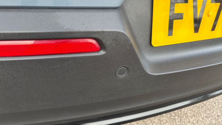 Volvo XC40 2.0 B3P Plus Dark 5dr Auto Petrol Estate